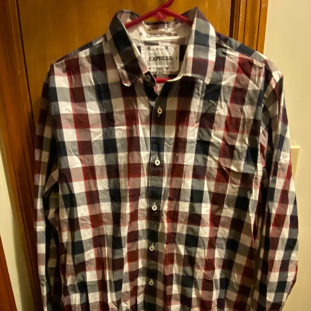 Men’s express fitted button shirt size large